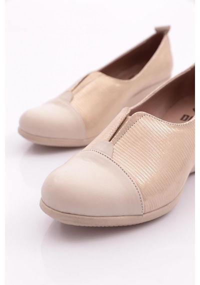 Dgn 2331 Kadin Lastik Detayli Dolgu Taban Comfort Ayakkabi 2331-2-R146975 Ekru