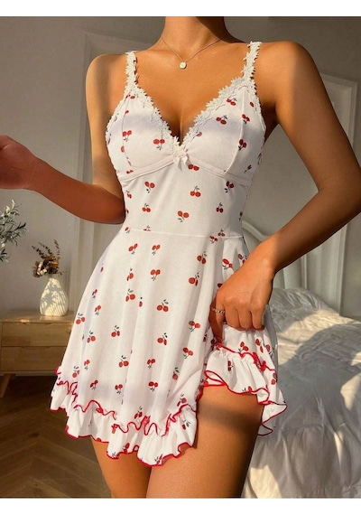 Bella Notte Romantik Beyaz Kiraz Baskılı Askılı Tanga Ve Gecelik