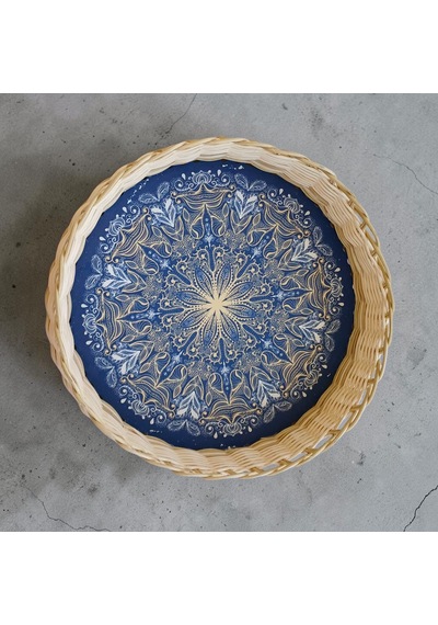 Handanrattan Mandala Desenli El Örgüsü Yuvarlak Rattan Tepsi Sepet 32x11 Cm Doğal Hasır - Kahve Tonları- Mavi