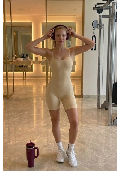 Kadın Havuz Yaka Esnek Ten Dikişsiz Body