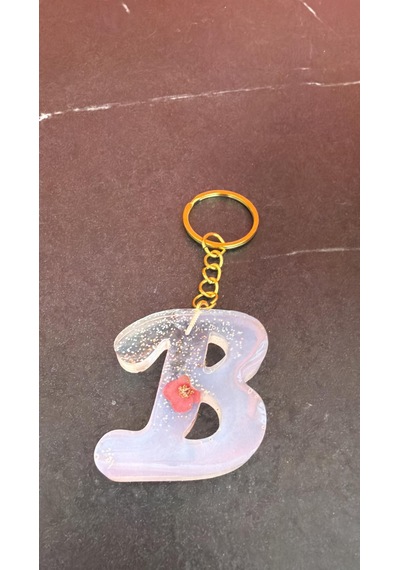 Şeffaf Beyaz Renkli Gümüş Sim Ve Gerçek Kurutulmuş Pembe Çiçek Süslemeli B Harf Şekilli Gold Aksesuarlı Anahtarlık Epoksi El Yapımı Hediyelik Şeffaf Beyaz Renkli Gümüş Sim Ve Gerçek Kurutulmuş Pembe Çiçek Süslemeli B Harf Şekilli Gold Aksesuarlı Anahtarlık Epoksi El Yapımı Hediyelik