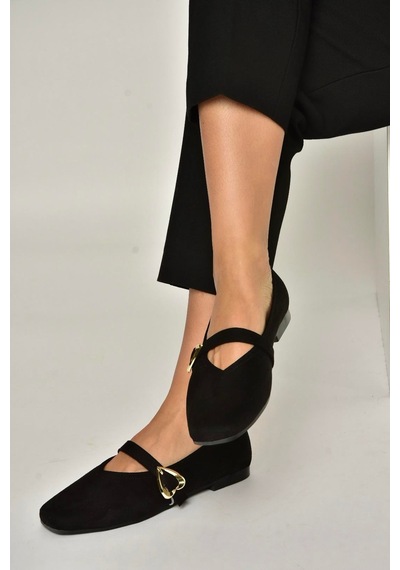 Fox Shoes Y726632602 Siyah Süet Kalp Toka Detaylı Kadın Babet Siyah
