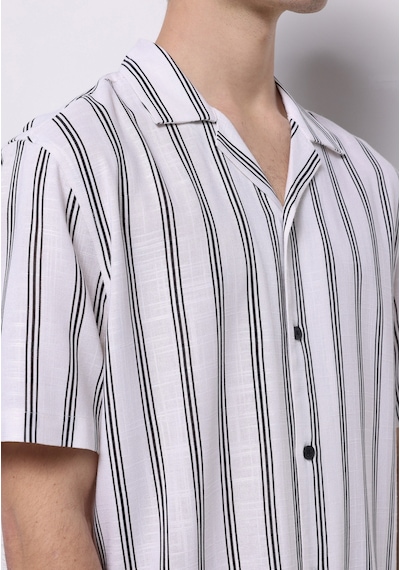Colin's Colins Regular Fit Shirt Neck Çizgili Erkek Beyaz Kısa Kol Gömlek Cl1073856 Q1.v1 Wsd Siyah