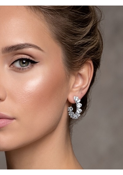 Kalp Zirkon Taşlı Antialerjik Vip Halka Silver Renk Küpe Antialerjik Silver
