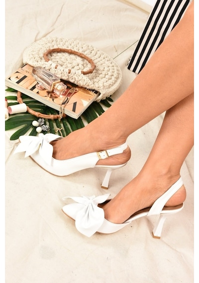 Fox Shoes Beyaz Kurdele Detaylı Kadın Topuklu Ayakkabı K922164809