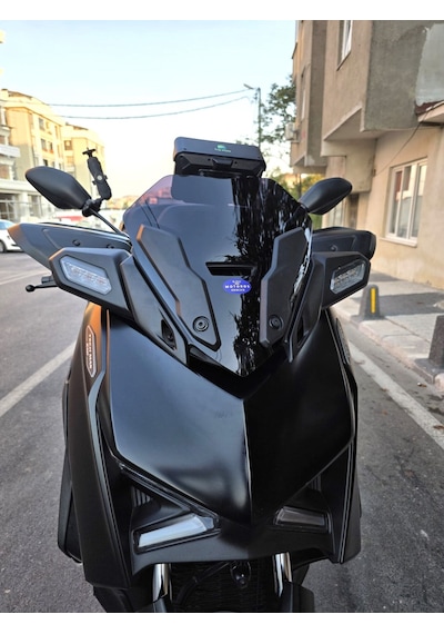 Motocam Yamaha Xmax Ön Cam 2023-2026 Model 36cm Siyah Renkli 4mm Sportif