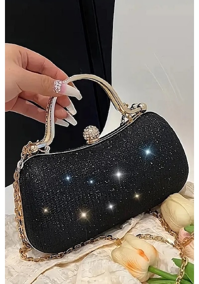 Guiza Kadın Ithal Simli Kumaş Abiye Çanta Zirkon Taşlı , Şık Ve Zarif Çantadır , Zincir Ve Kolçaklı Model. Siyah Gold Guiza Kadın Ithal Simli Kumaş Abiye Çanta Zirkon Taşlı , Şık Ve Zarif Çantadır , Zincir Ve Kolçaklı Model. Siyah Gold