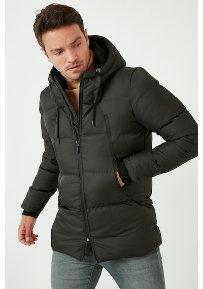 Buratti Kapüşonlu Suya Ve Rüzgara Dayanıklı Soğuk Geçirmez Slim Fit Erkek Mont 5717101 Haki Buratti Kapüşonlu Suya Ve Rüzgara Dayanıklı Soğuk Geçirmez Slim Fit Erkek Mont 5717101 Haki