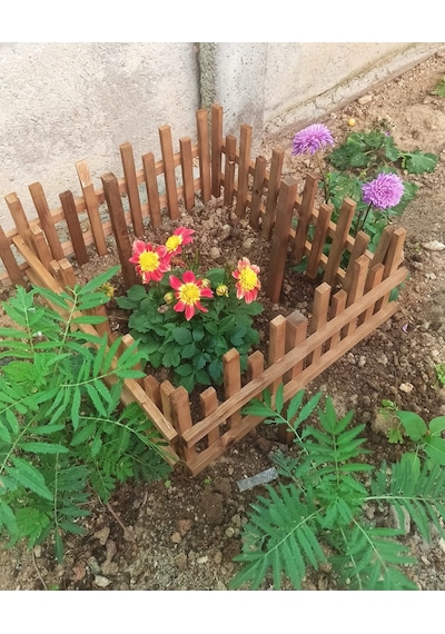 Dekoratif Doğal Ahşap Bahçe Çiti Kazıklı 20x50cm Kahverengi Emprenye