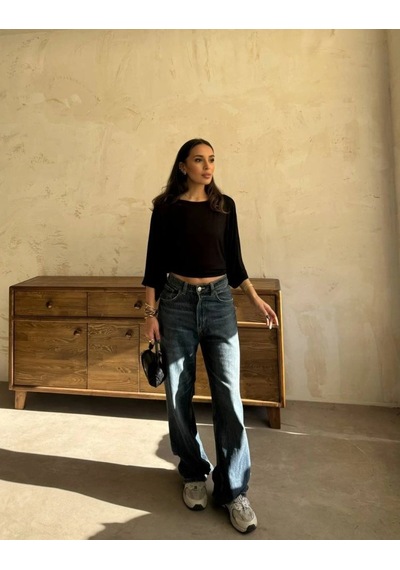 Defymoda Kadın Kayık Yaka Yarasa Kol Dökümlü Kısa Bluz Siyah