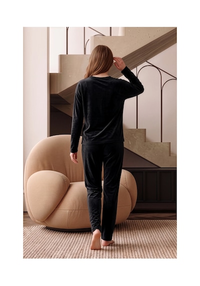 Nisanca Kışlık Kadın Kadife Pijama Takımı - Süper Soft Serisi Siyah