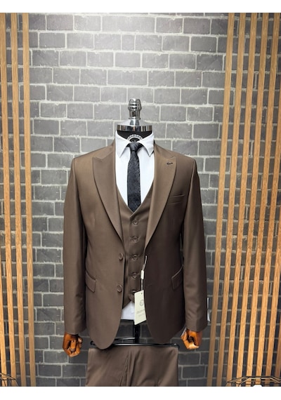 Dupont Classics Erkek Slim Fit 6 Drop Sivri Yaka Yelekli Poliviskon Çift Yırtmaç Takım Elbise Açık Kahverengi Dupont Classics Erkek Slim Fit 6 Drop Sivri Yaka Yelekli Poliviskon Çift Yırtmaç Takım Elbise Açık Kahverengi