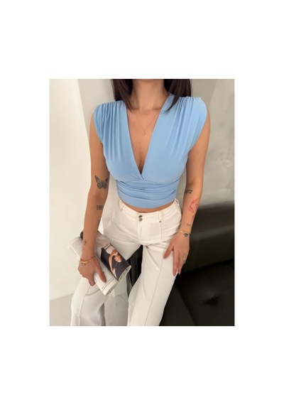 Butik İstanbul Vatkalı Kolsuz V Yaka Drapeli Crop Bluz Likralı Fit - Bebek Mavisi