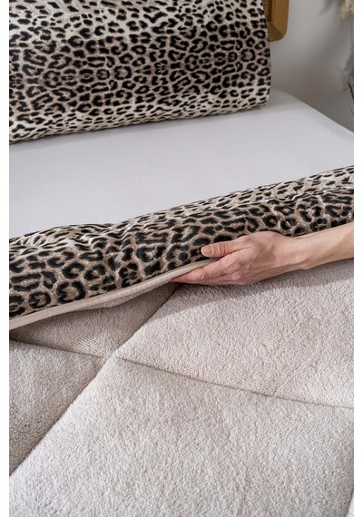 Rivaistanbul Bej Leopar Loura Çift Kişilik Çift Taraflı Lüx Wellsoft Yorgan Seti 195x215 Cm Bej