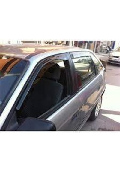 Astra F Cam Rüzgarlığı