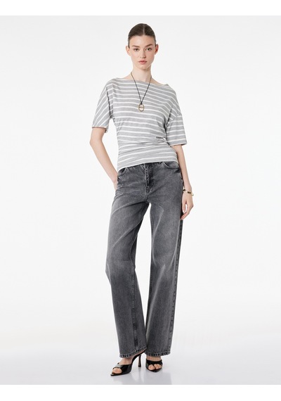 Koton Slim Fit Drape Detaylı Omzu Açık Kayık Yaka Tişört Gri Çizgili 6sak50414ek