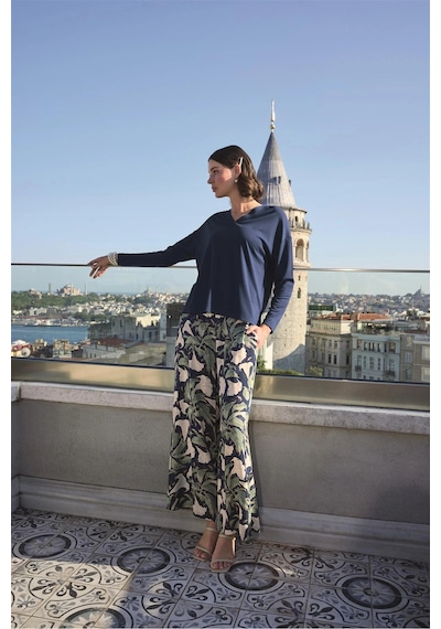 Will Like Herşeytrend Yaprak Desenli Uzun Kollu V Yaka Pijama Takımı Lacivert