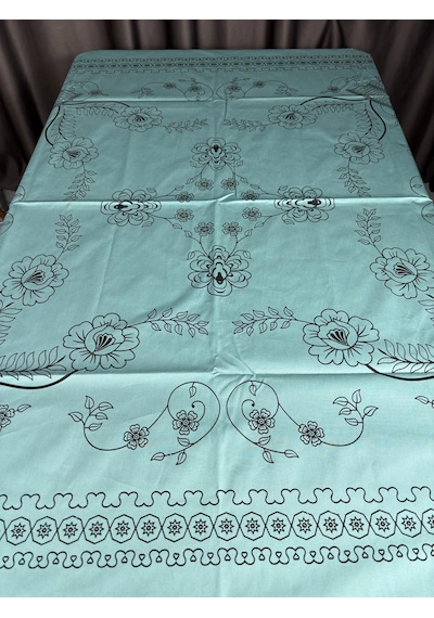 Şık Turkuaz Kare Masa Örtüsü Günlük Ve Misafirlik 150 X 150 Cm Turkuaz