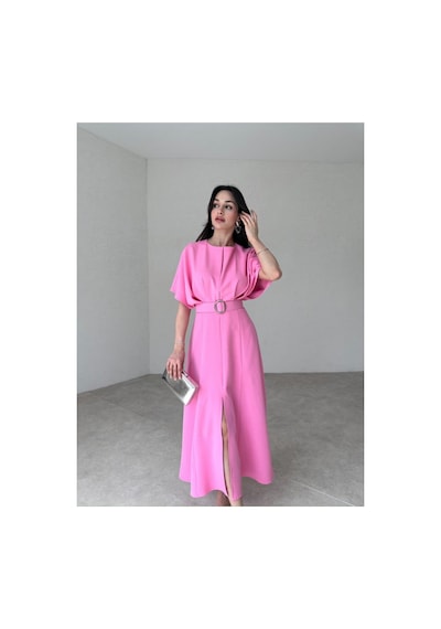 Afiş Butik Kemer Detaylı Yırtmaçlı Piliseli Midi Elbise Pembe Pembe