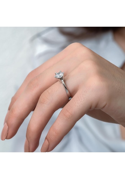 6 Tırnaklı Swarovski Taşlı Gümüş Yüzük