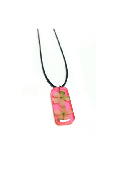 Kartopu - 516 - Çiçeği Dikdörtgen Epoksi Kolye - Shophnrl - Açık Pembe