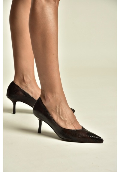 Fox Shoes Z676070007 Kahverengi Yılan Baskılı İnce Topuklu Kadın Stiletto Ayakkabı