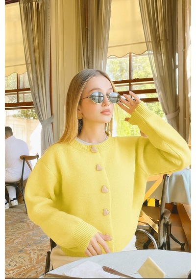 De Pose Kalp Düğme Detaylı Limon Sarısı Triko Hırka Limon Sarı