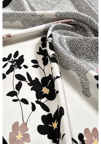 Akswsuar Floral Desenli Fular 70 70 Beyaz