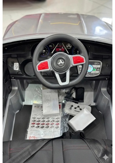 Voyage Akülü Araba Uzaktan Kumandalı 4x2 12 Volt Kırmızı