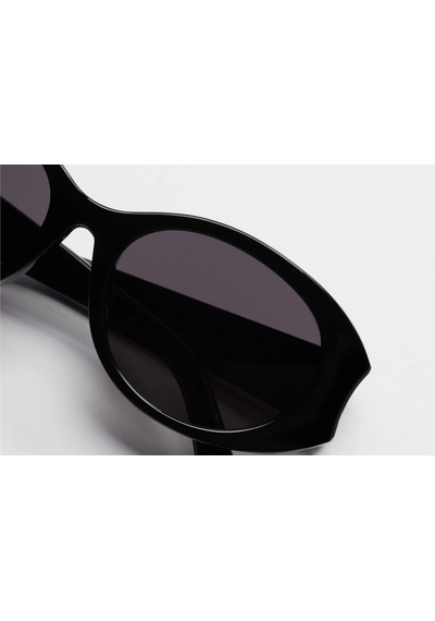 Dior Glow B3ı Cd 40258ı 25a1 01a 51-20-140 Siyah Oval Kadın Güneş Gözlüğü