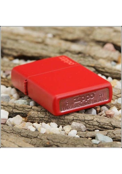 Zippo Red Matte Wıth Logo / 233Zl -