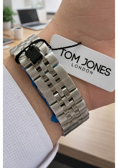 Tom Jones 2 Yıl Garantili 3 Atm Suya Dayanıklı Çelik Kordon Erkek Kol Saati Etj.10091.5 Gümüş
