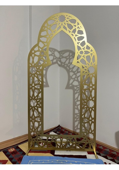 Ayaklı Metal Mihrab İslami Motifli Namaz Köşesi Mescit Dekorasyon