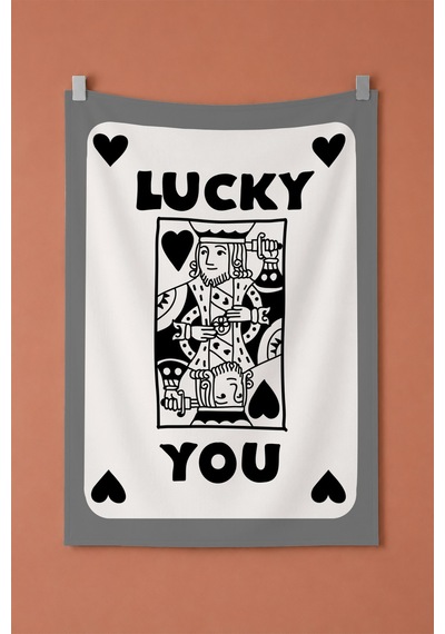Lucky You Kupa Kralı İskambil Kartı Temalı Dekoratif Duvar Örtüsü Duvar Halısı Beyaz