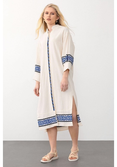 Olcay Yandan Yırtmaçlı Nakışlı Poplin Elbise Bej-saks 9291-e
