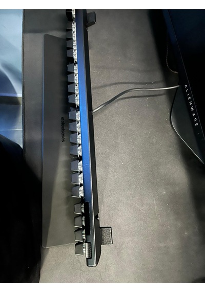 Steelseries Apex 5 Klavye Ayağı