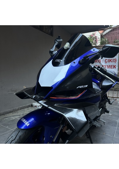 Yamaha Yzf-r25 Ön Kafa Beyaz Sticker Etiket Modeli Üçgen Yarış Desen 1 Adet