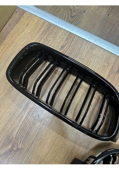 Bmw F30 Parlak Siyah Panjur Set