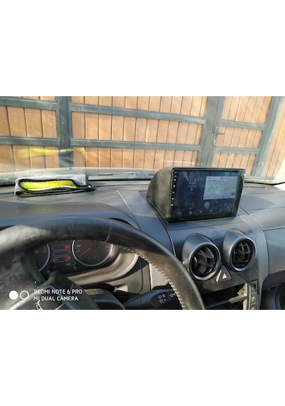 Ford Fusion 2005'te 2din Android Çerçevesi