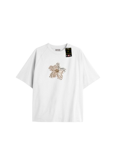 Flood Of Style Beyaz Oversize T-shirt Bej Çiçek Özel Tasarım