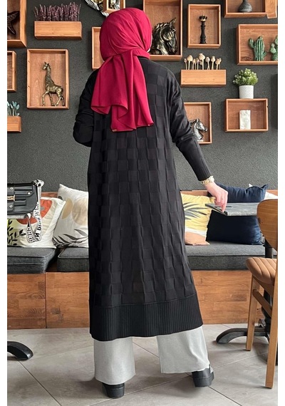 Rabia Şamlı Dama Desenli Siyah Triko Hırka Normal