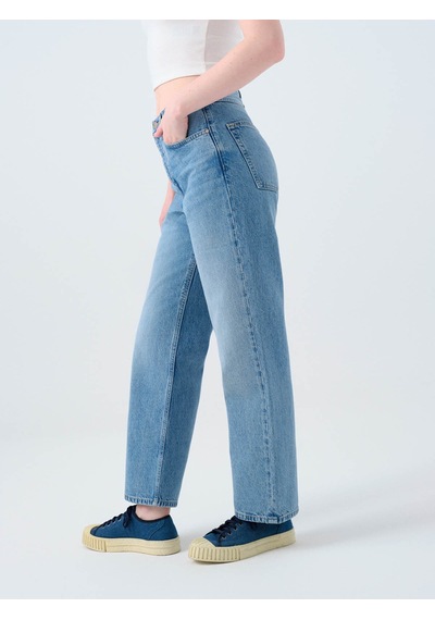 Straight Regular Fit Mavi Kadın Jean Pantolon Lf2039819 Mavi