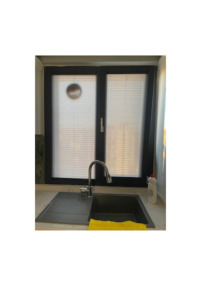 Hanedizaynn Katlanabilir Cam Balkon Plise Perde Beyaz Vidalı Montaj Beyaz Hanevidalı
