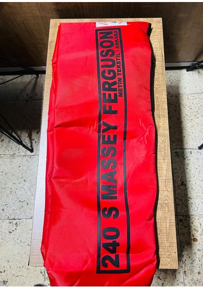 Massey Ferguson 240 Efsane 2000-2008 Model Arası Kırmızı Branda Ve Mf Armalı Koltuk Kılıfı