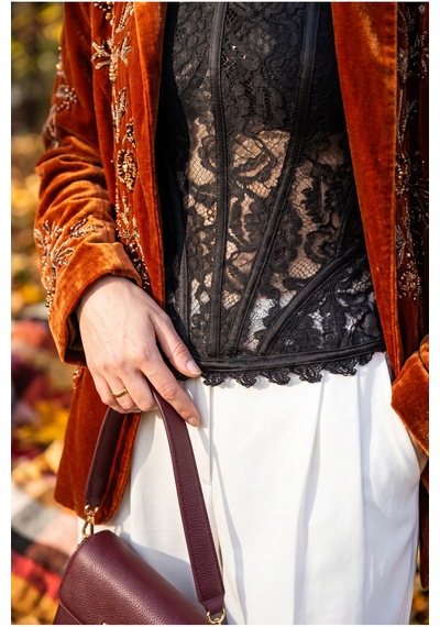 Feminen Kabarık Hacim Bel Detaylı Fermuarlı Pedli Transparan Vintage Dantel Parti Abiye Kokteyl Davet Gece Bluz Crop siyah Feminen Kabarık Hacim Bel Detaylı Fermuarlı Pedli Transparan Vintage Dantel Parti Abiye Kokteyl Davet Gece Bluz Crop siyah