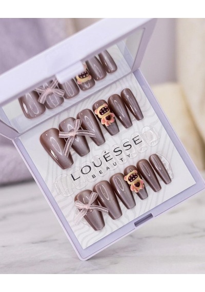 Louésse Choco Bear Takma Tırnak 12 Li Kahverengi Parlak Ayıcık Figürlü Sevimli Nail Set