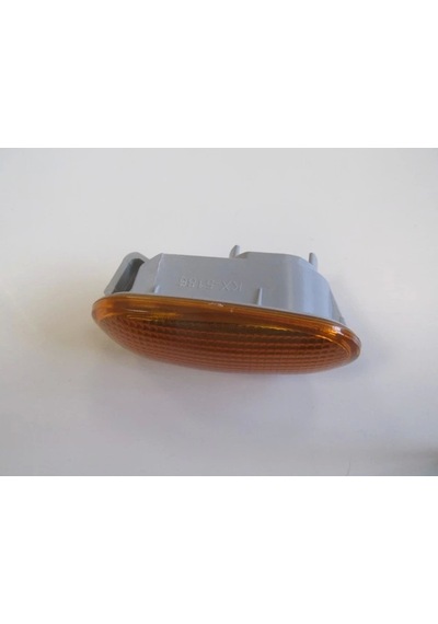 Proton Persona - 1997-1999 Çamurluk Sinyali Sarı Sağ - Sol Aynı Adet Eurolamp Oem No:mb847540