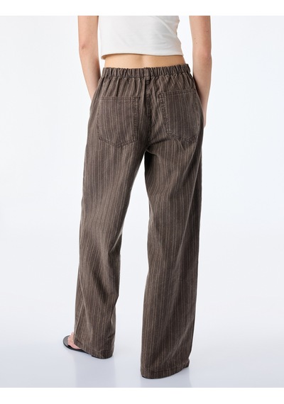 Koton Pamuklu Rahat Kalıp Beli Bağcıklı Çizgili Pantolon - Loose Straight Fit Jean Kahverengi Çizgili 6sal40148mw