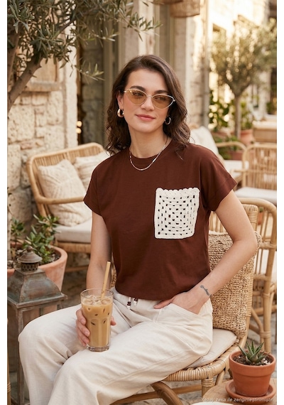 Lela Pamuklu Tek Cepli Regular Fit Bisiklet Yaka Bayan T Shirt 5865818 Kahve