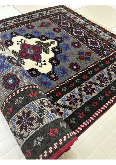 El Dokuma Gri Taşpınar Halısı Seccade 78x140 Yün Kök Boya Halı Gri